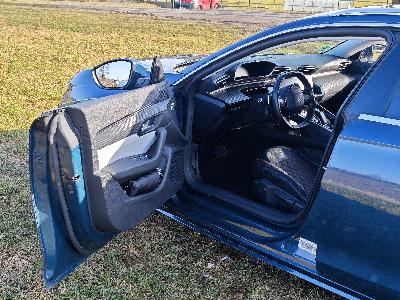 Peugeot 508 Hybrid SW 225 NOVÁ BATERIE 165kw 120tis