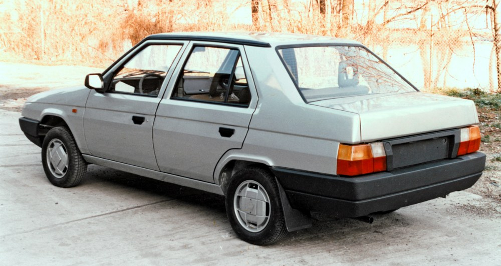 &Scaron;koda 782 &ndash; Sedan zůstal stranou