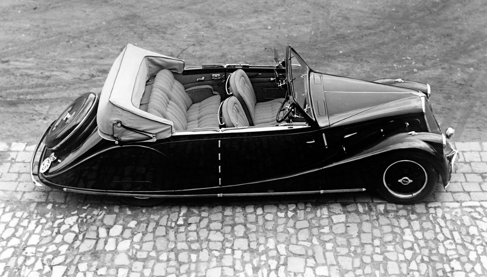 Walter Regent (2. d&iacute;l) &ndash; Sodomkovy kreace