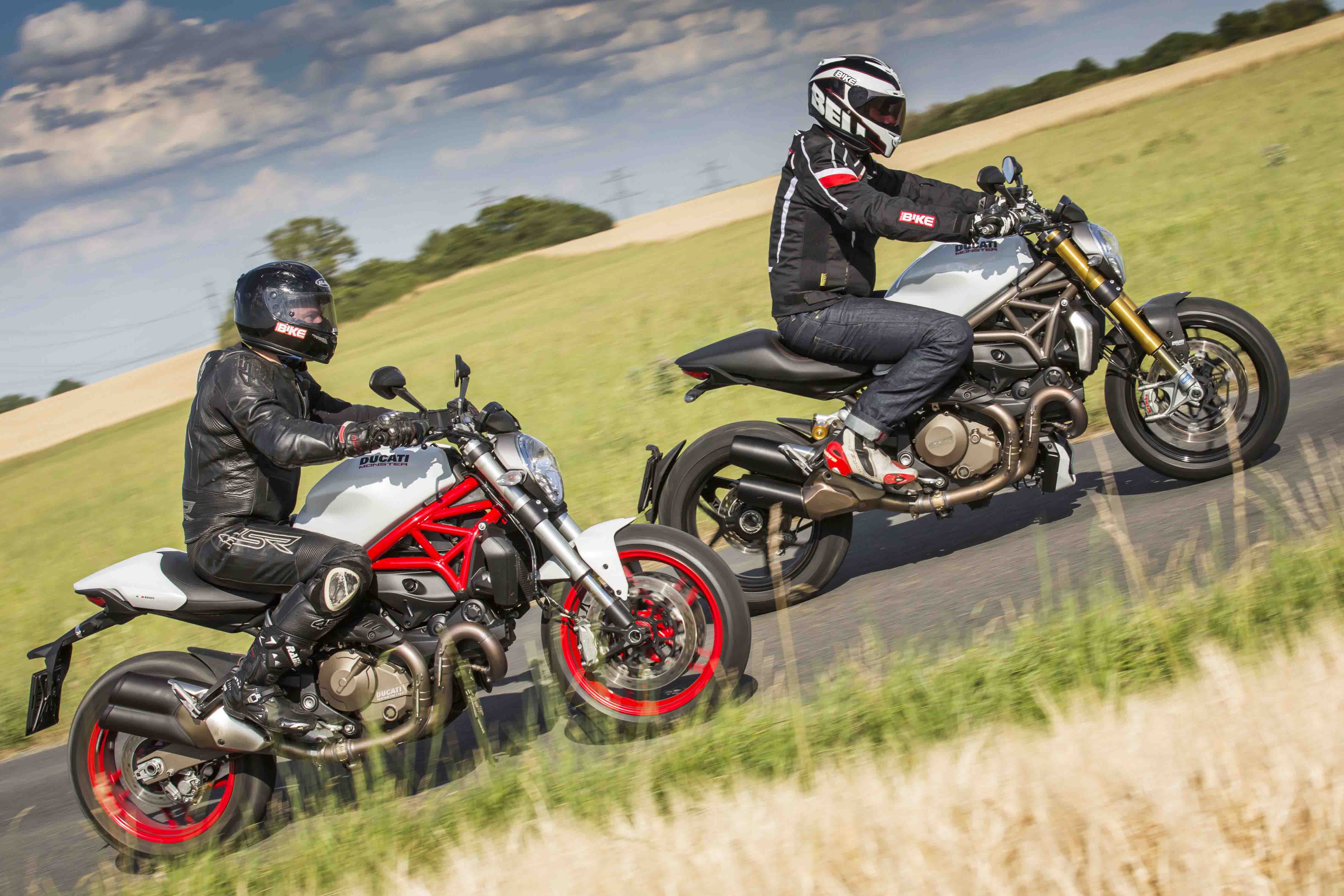 TEST: Ducati Monster 821 a 1200S