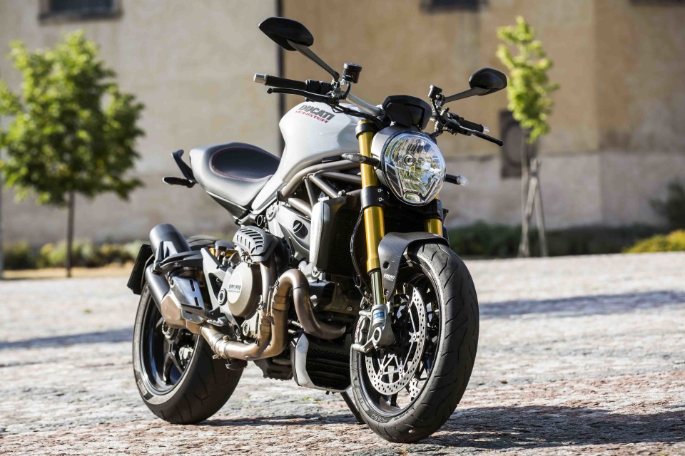 TEST: Ducati Monster 821 a 1200S