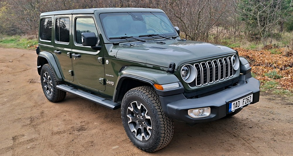 Jeep Wrangler 2.0 Turbo Sahara &ndash; Cestovatel časem