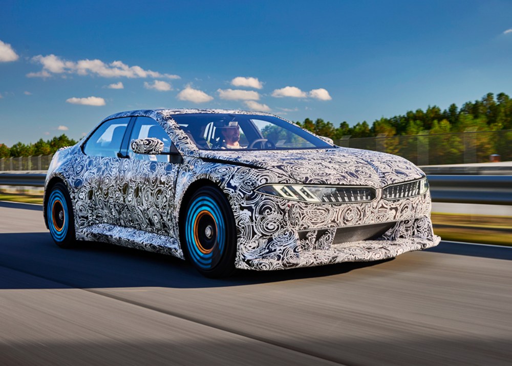 BMW Tech Day 2025 &ndash; 300 km za 10 min